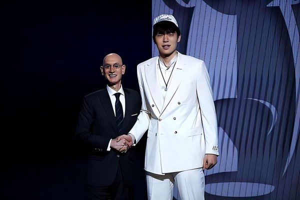 恒力配资 ESPN分析师：杨瀚森的内线脚步很不错，这样打法的球员已经不多了